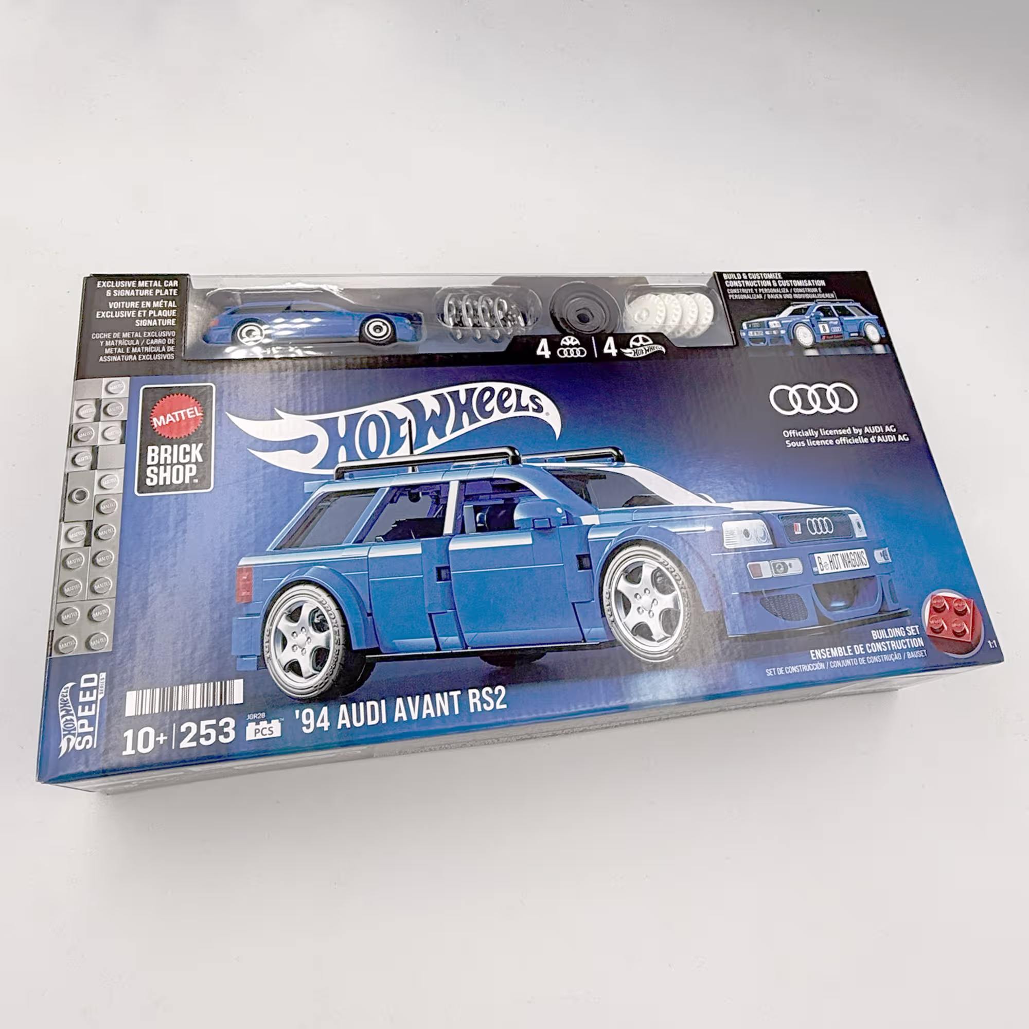 Hot_Wheels_Brick_Shop_94_Audi_Avant_RS2.jpg